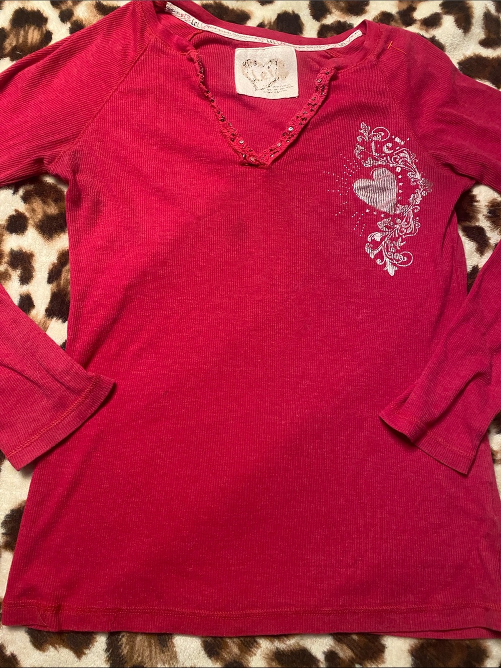 Embellished Raspberry Long-Sleeve V-Neck Tee - Picture 2 of 4